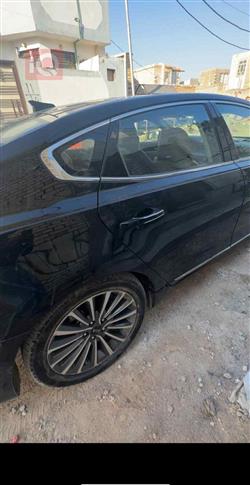 كيا كادينزا